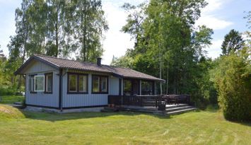 Golfvägen Ingarö, Sjöglimt nära golfbana