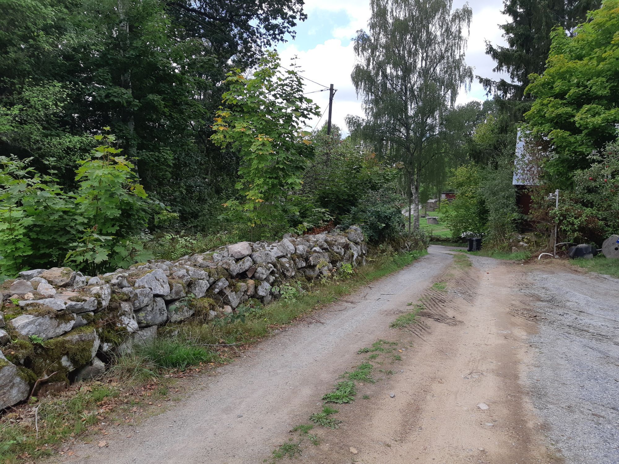 Med vgbeskrivning, satellitbilder, gatubild, drnarbild, tomtgrnser och friluftskarta. Hemsjvgen 1643 -2 Svngsta karta - redteksystems.net