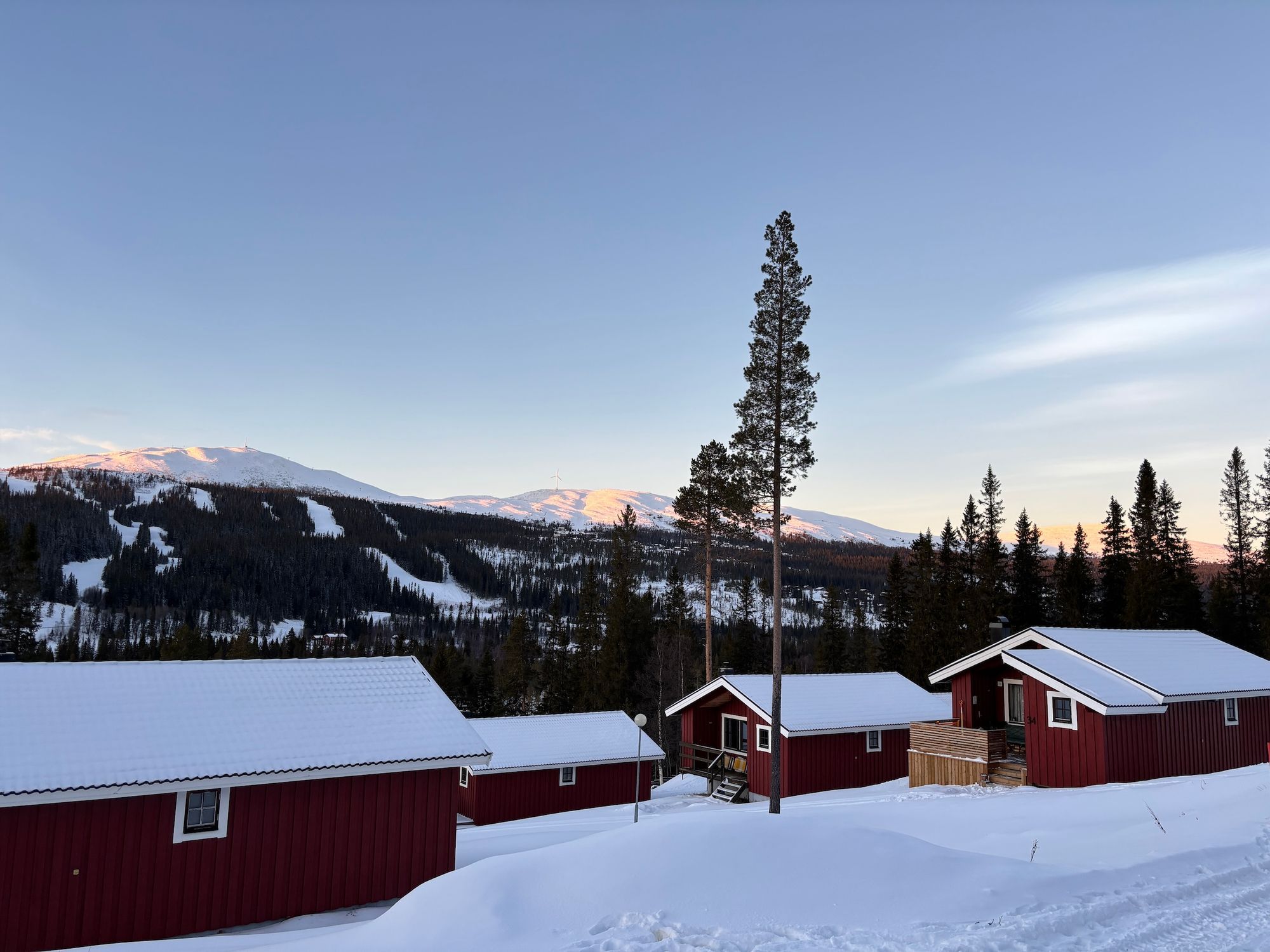 Ski-in-ski-out Bydalsfjällen – bild 2 av 20