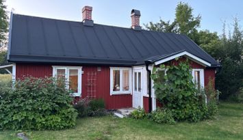 Mysig stuga lantligt och fridfullt läge