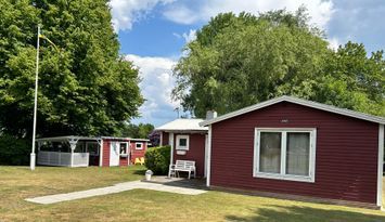 Rymlig stuga med nyrenoverat kök och sovrum