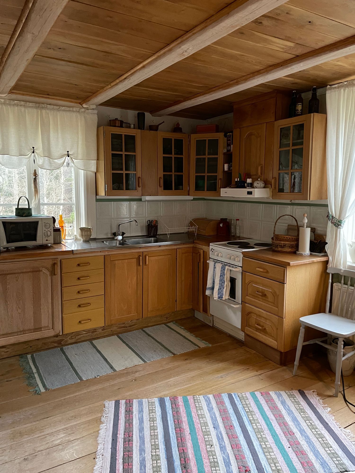 Mysig stuga i vackra omgivningar – bild 10 av 14