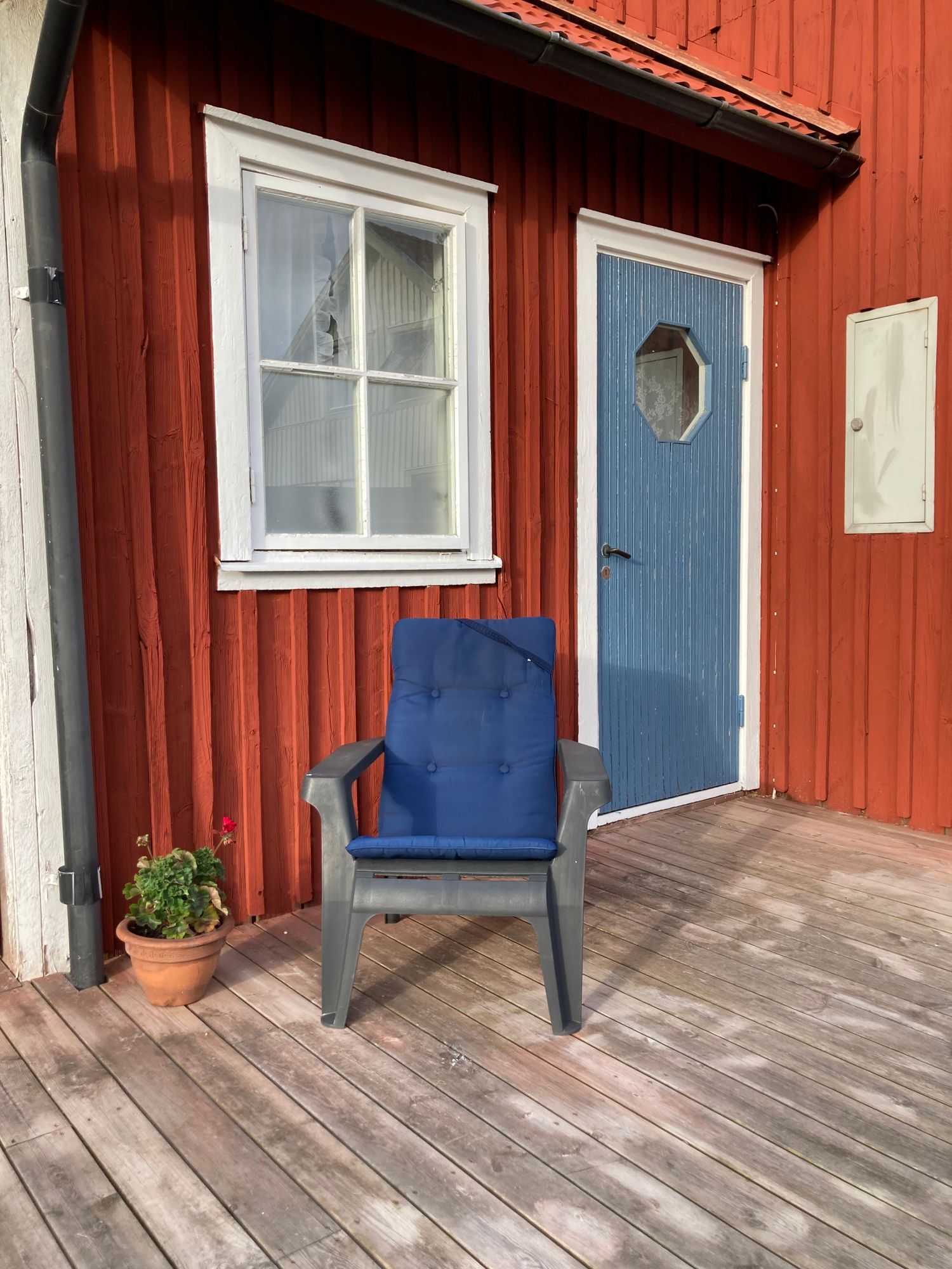 Mysigt hus på landet nära Skara. – bild 3 av 17