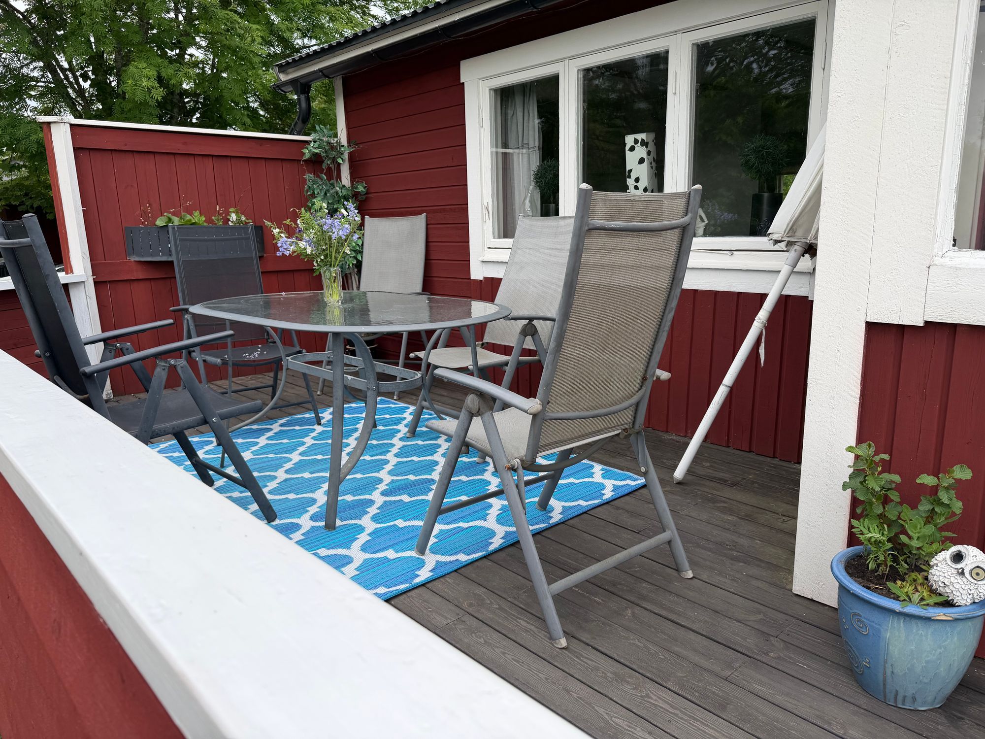 Modern stuga nära sjö i södra Småland – bild 10 av 14
