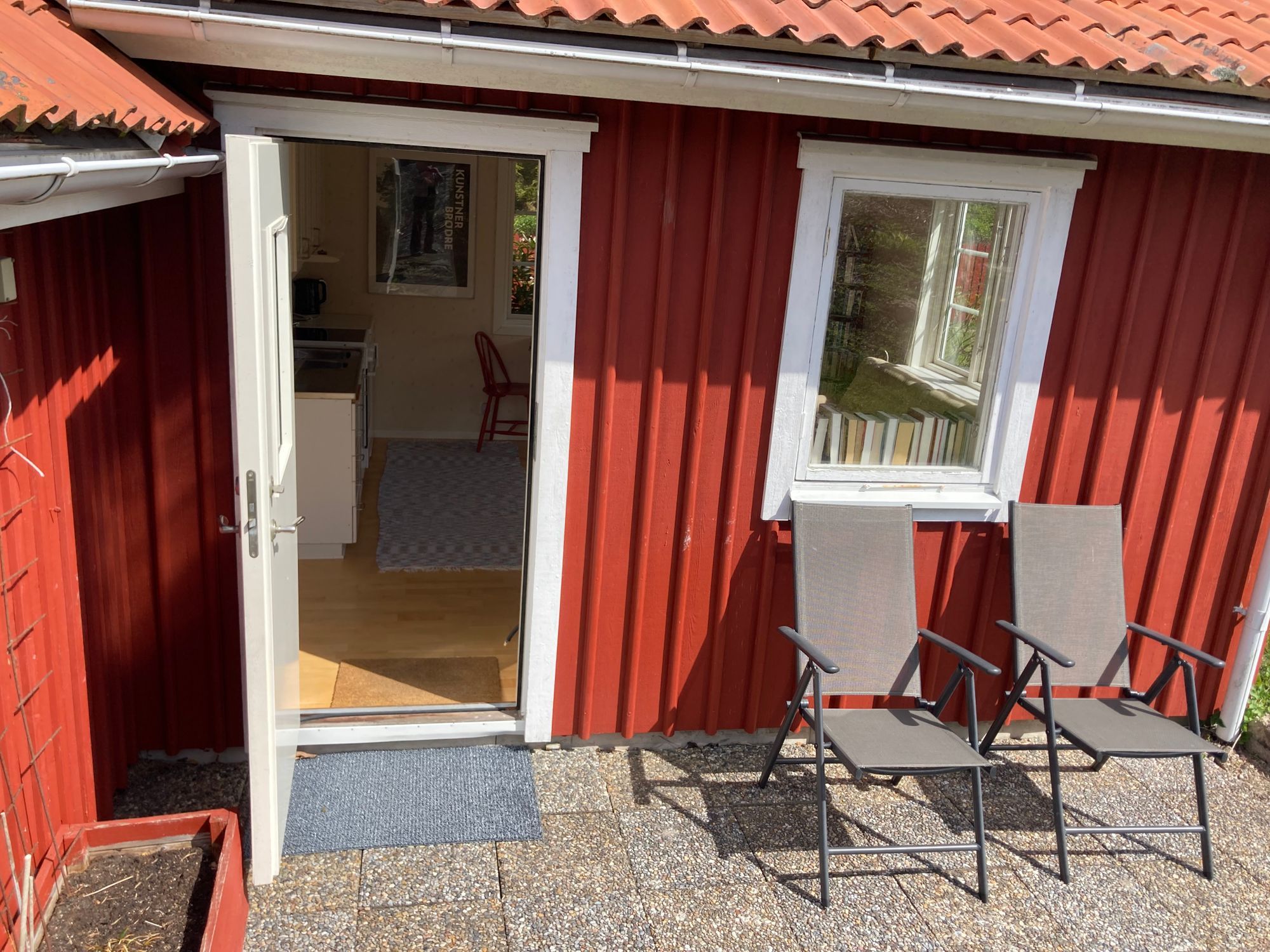 Välkommen till en fin gäststuga! – bild 3 av 11