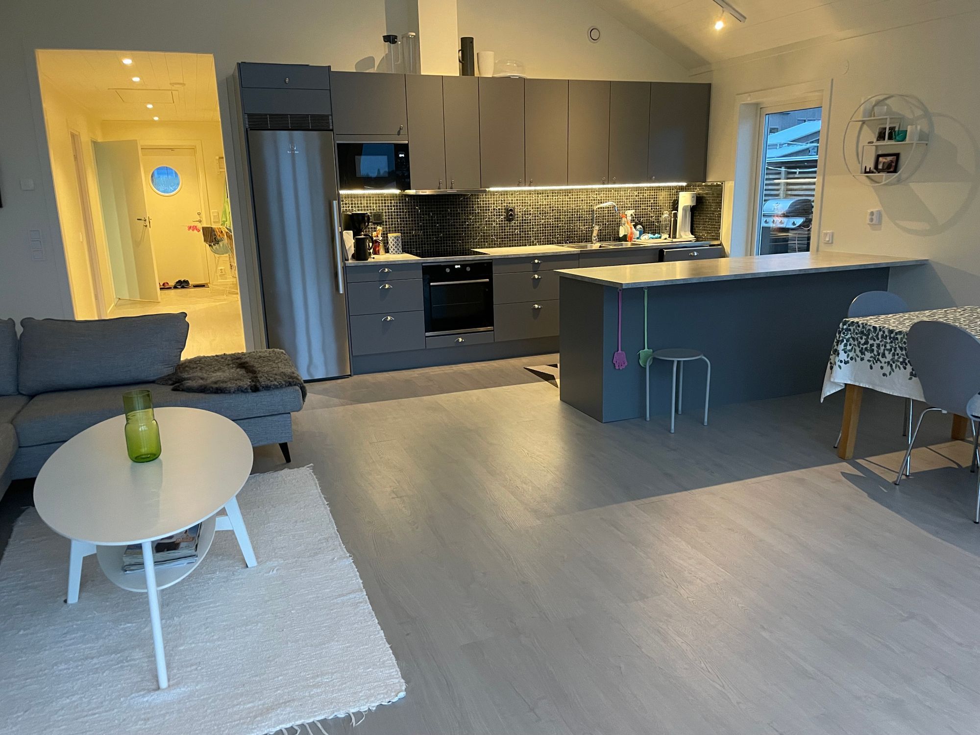 Nybyggt hus med havsutsikt i Fårösund Gotland – bild 14 av 18