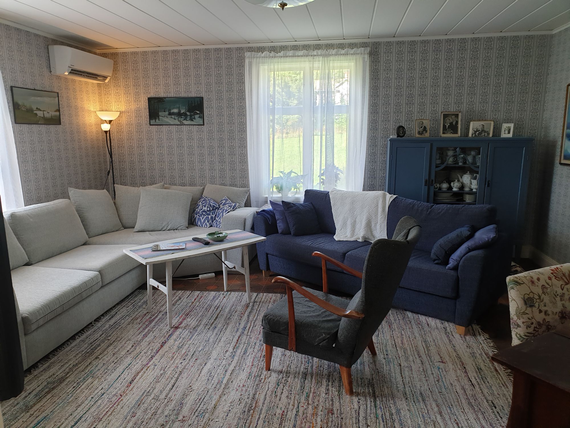 Stort Hälsingehus i natusköna Bergvik – bild 10 av 24