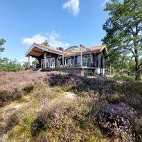 SEHR Schönes Holzhaus am Vänern-Säffle