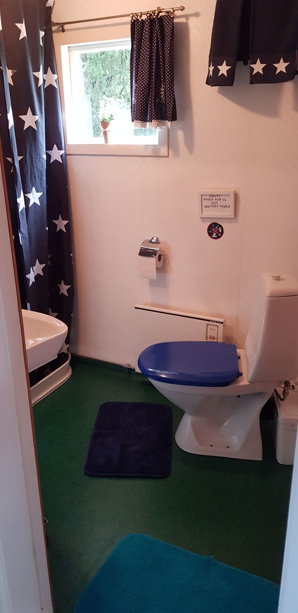 STUGA på RESARÖ,Vaxholm. NÄRA HAVET – bild 13 av 23