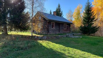 Old timber cottage in Hassela, Hälsingland