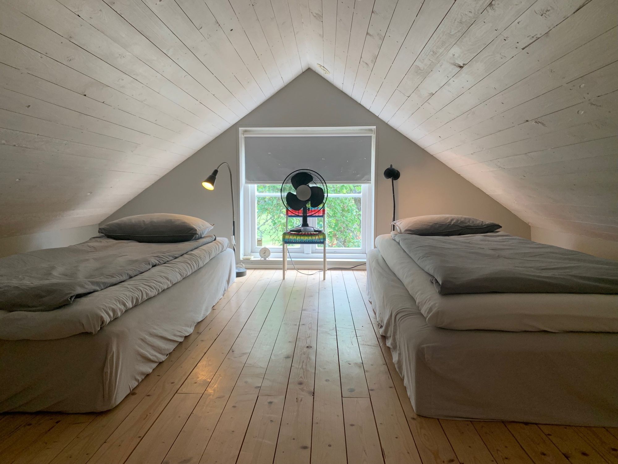 Charmig lantlig stuga med air condition. – bild 16 av 24