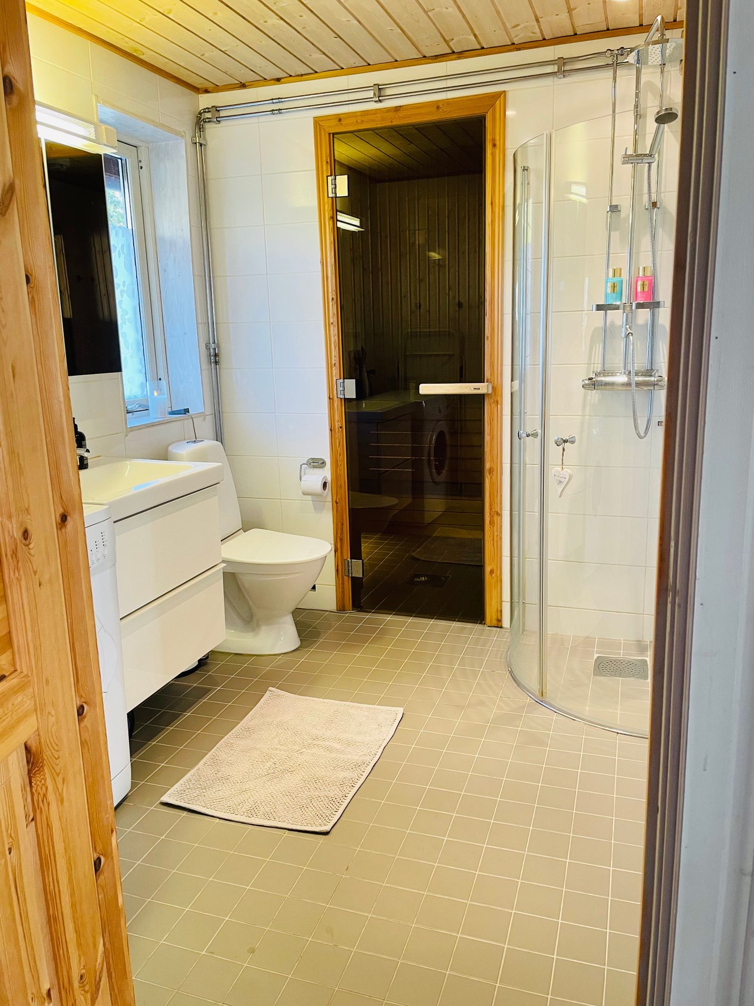 Modern stuga sjö/fjäll utsikt i Lofsdalen (båt) – bild 19 av 24