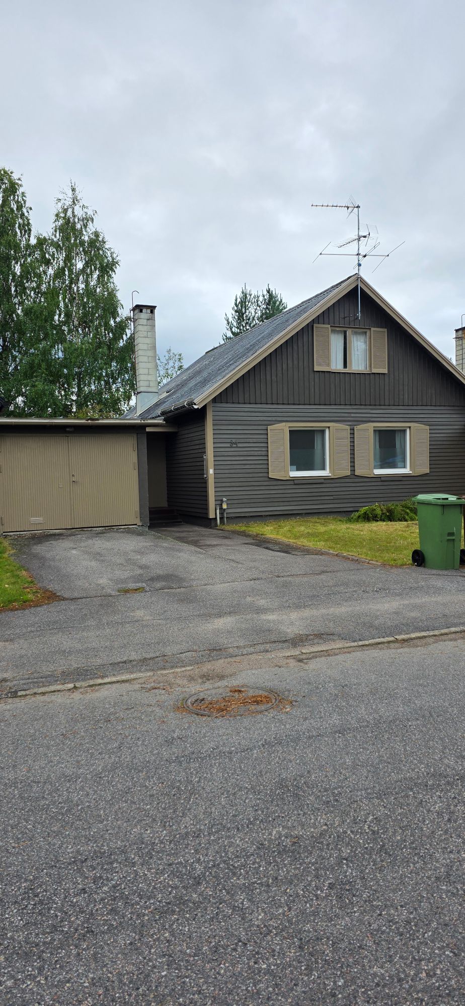 Villa Kjell – Bekvämt enplanshus med egen trädgård – bild 2 av 24
