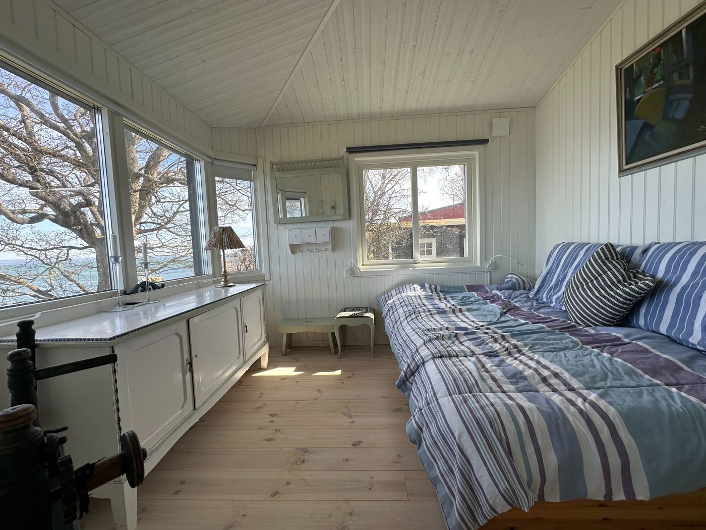 Stort familjehus på bästa läge i Arild – bild 17 av 24