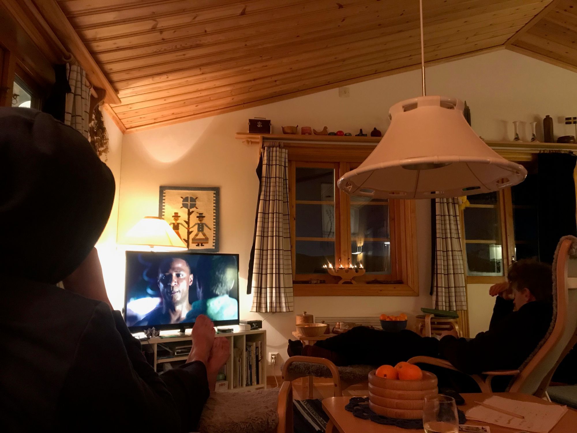 Mysig stuga uppe på fjället, nära till tur – bild 4 av 24