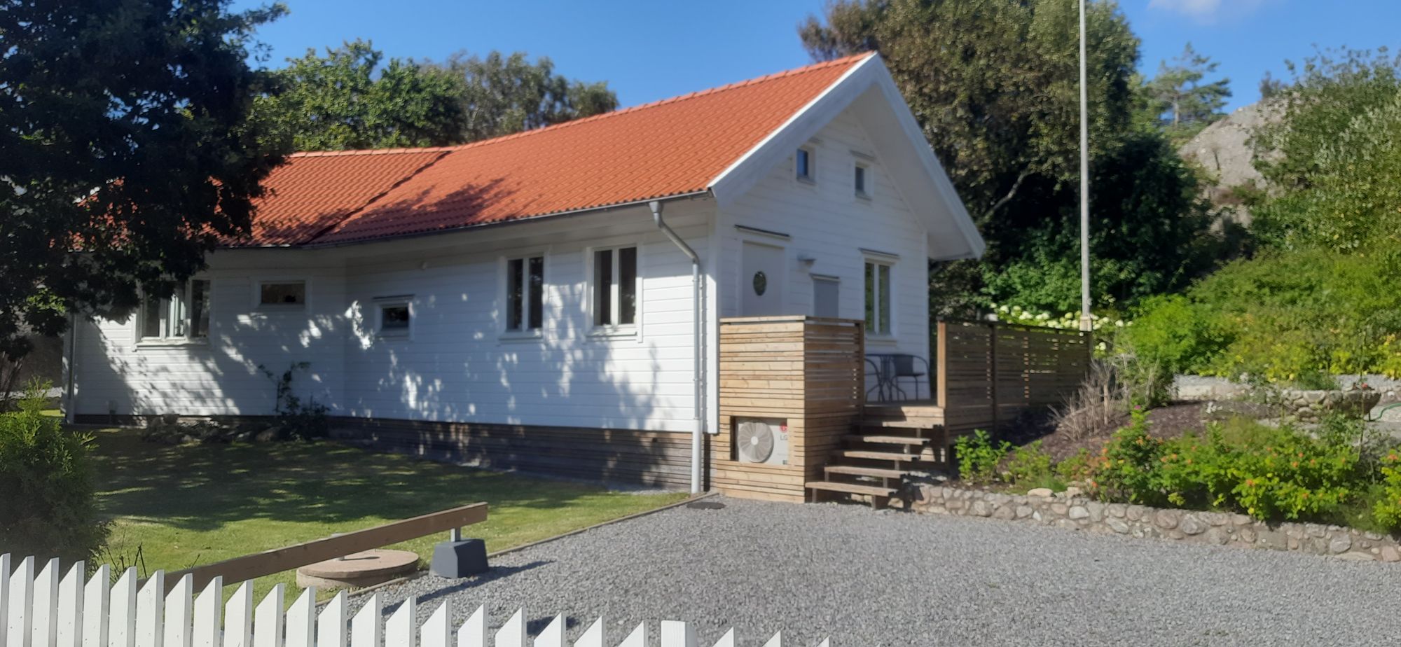 Mysig Skärgårdsvilla på Skaftö Bohuslän havsnära – bild 2 av 24
