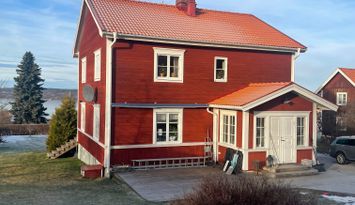 Villa med gångavstånd till centrum