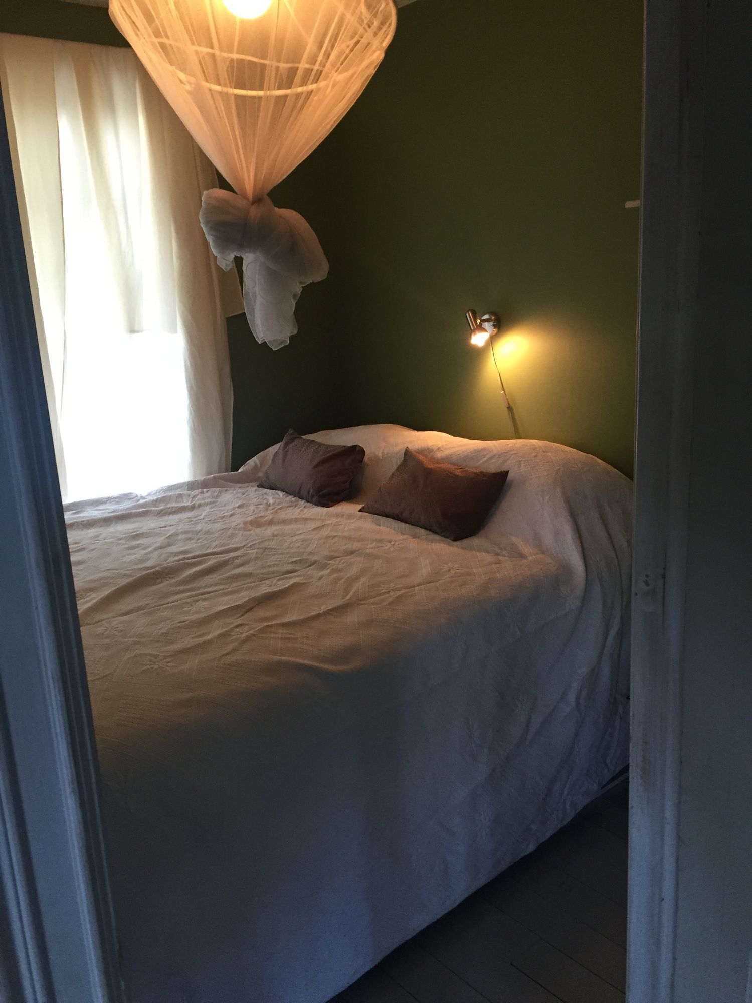 Stuga i vacker skärgårdsmiljö vaxholm – bild 5 av 24