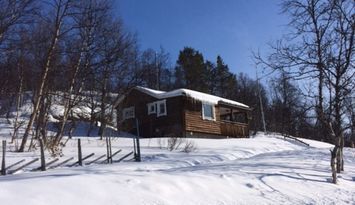 Pretty cottage close to hiking trails and fishing