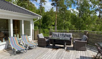 Hus med bastu, 650 meter till badplats | SE09135