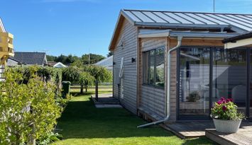 Nybyggd stuga nära havet. Ledigt vecka 34-35 + 37