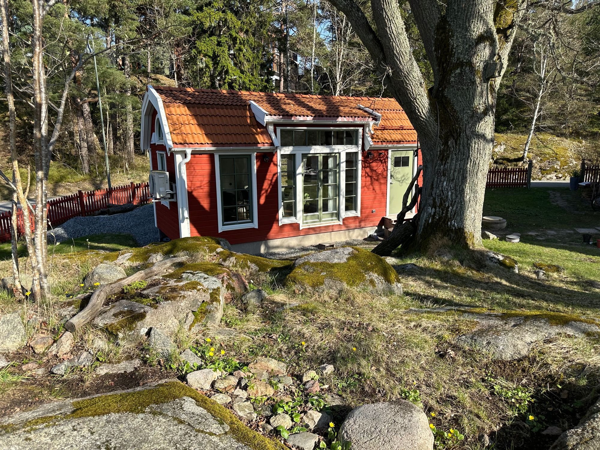 Nybyggt Attefallshus i Stockholms skärgård,Vaxholm