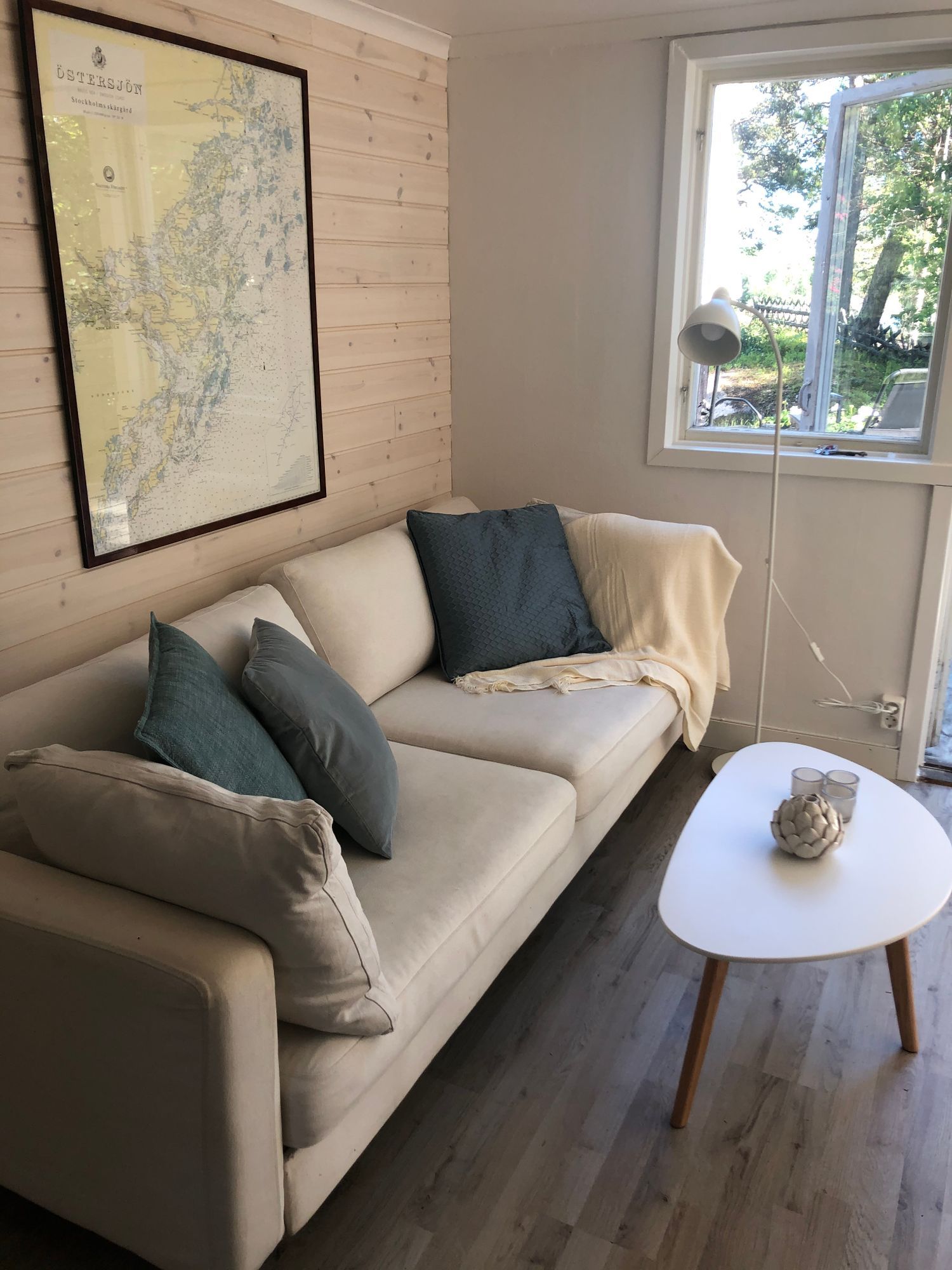 Havsnära stuga på Väddö – bild 3 av 12