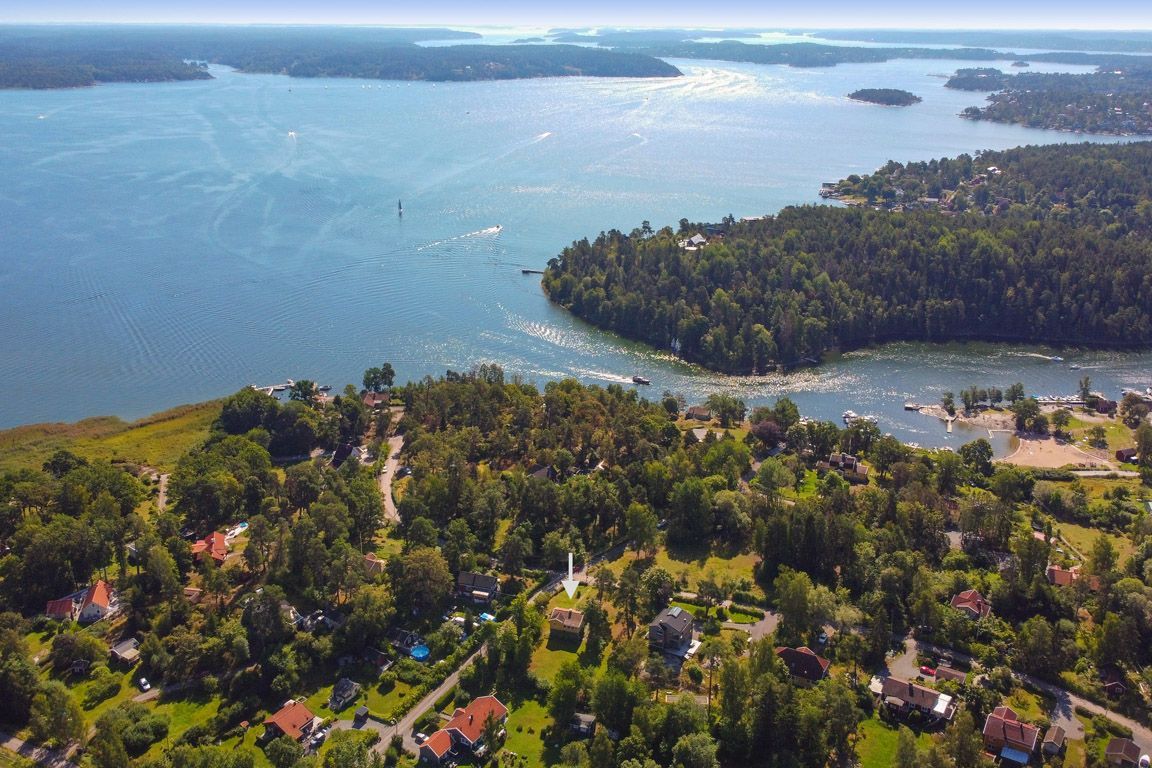 Villa nära sandstrand, natur och city – bild 22 av 24