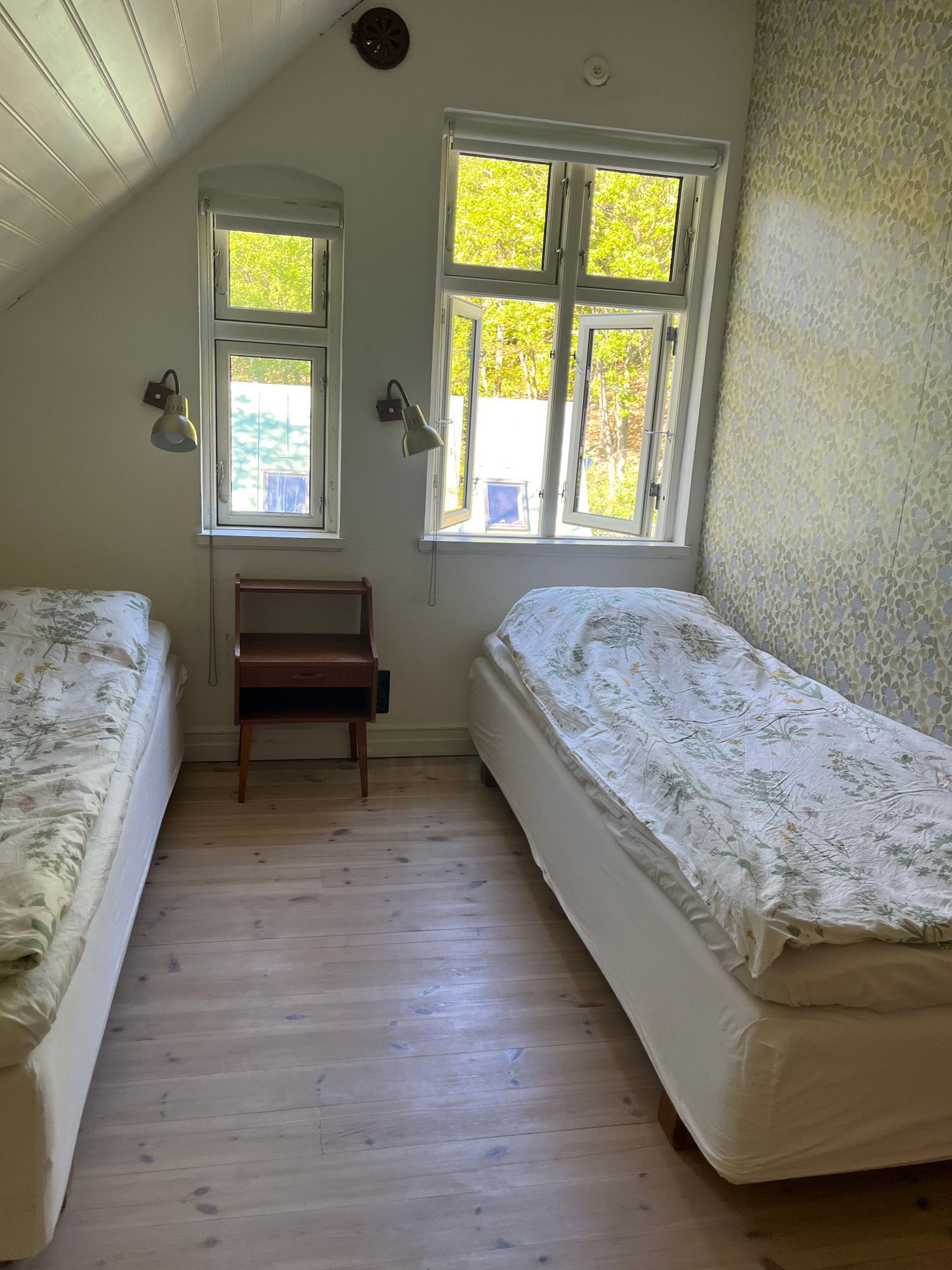 Hus i Mölle vid foten av Kullaberg. – bild 15 av 24