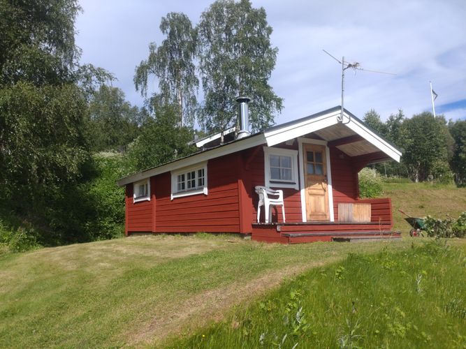 Stuga i ström med 2 bäddar #31409