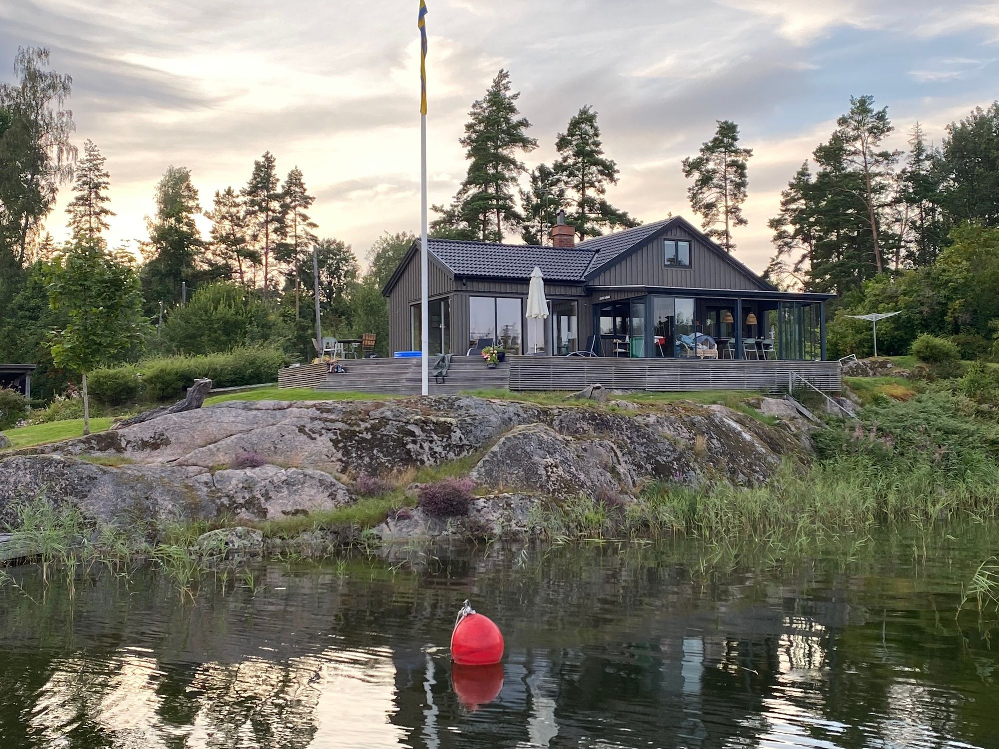 Hus med sjötomt och egen brygga, Vätterns strand – bild 24 av 24