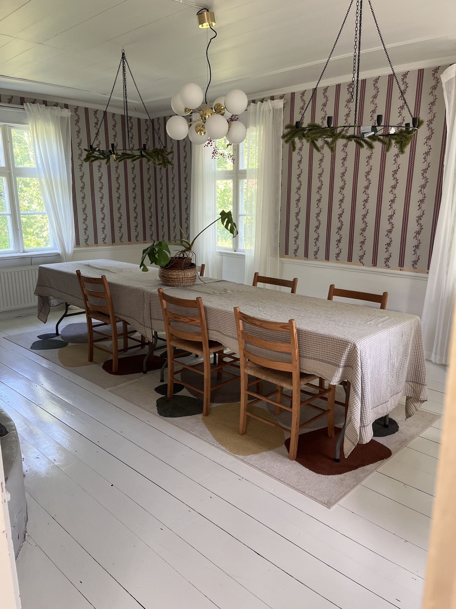 Lantlig pärla med bastu, spabad och naturnära läge – bild 15 av 24