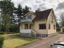 Small house near Lönneberga