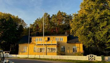 Charmig villa från sekelskiftet med havsutsikt