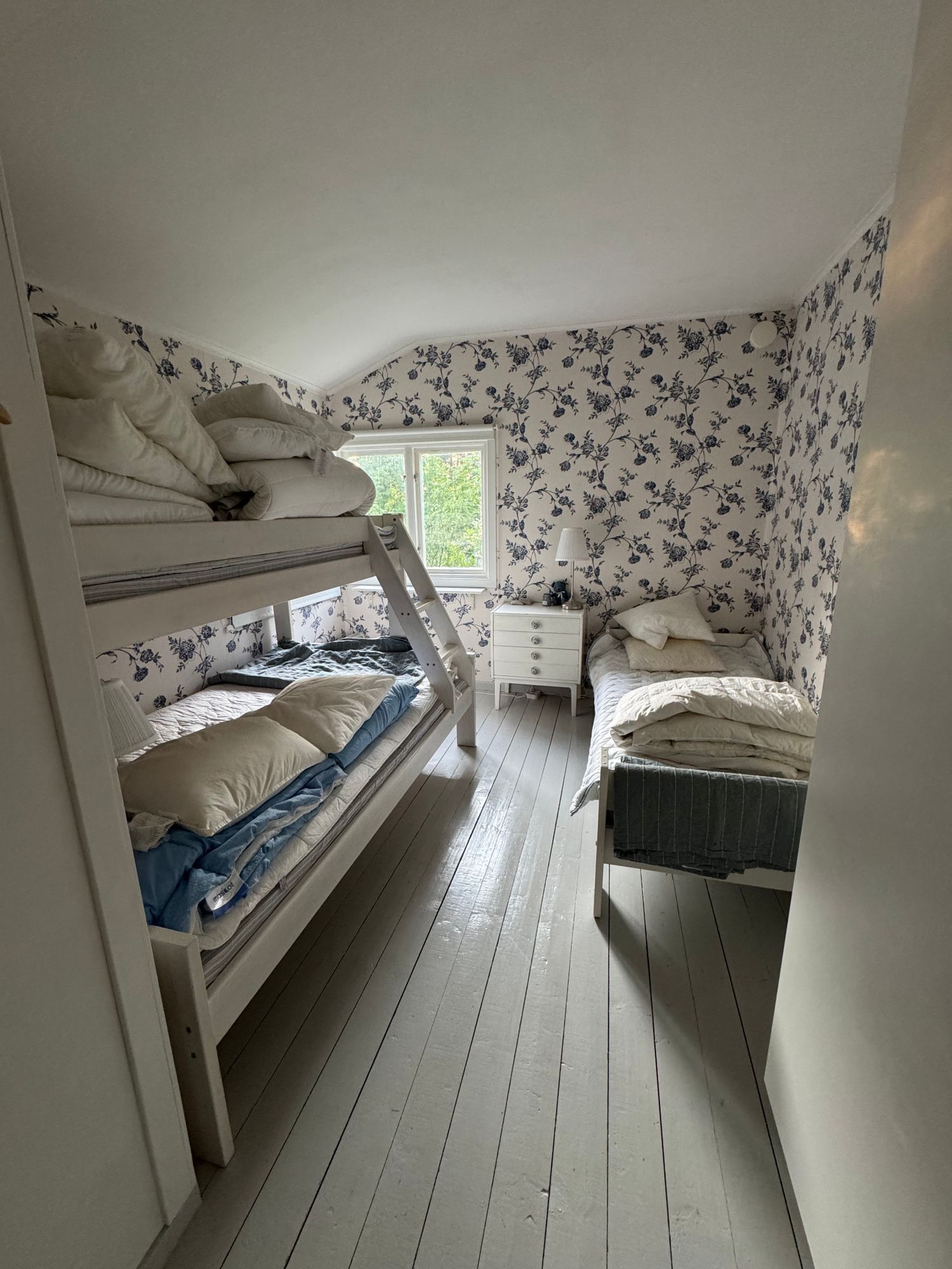 Sommarstuga nära badbrygga Vaxholm Rindö Stockholm – bild 20 av 24