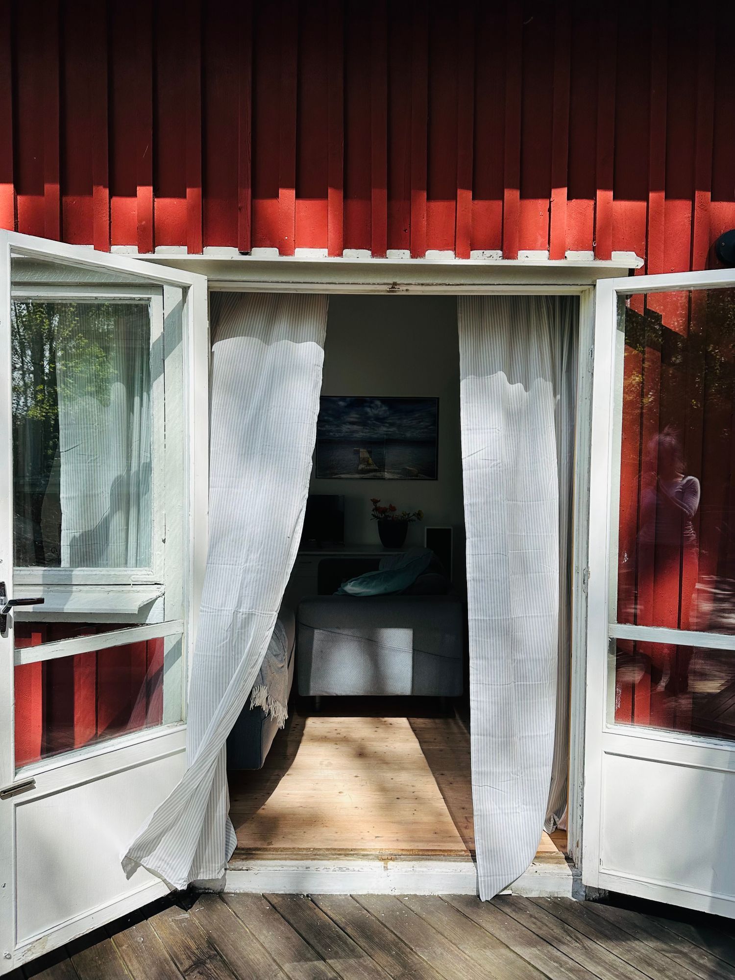 CHARMIGT SKÄRGÅRDSHUS MED GLASVERANDA & BASTU! – bild 8 av 20