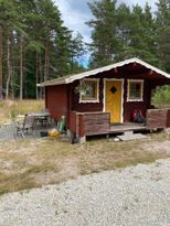 Stuga nära sandstrand på Fårö