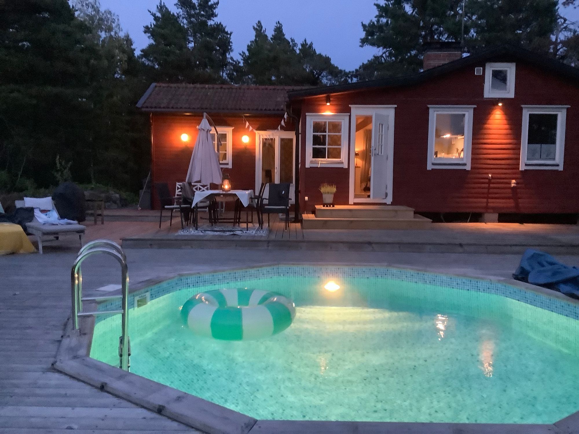 Fritidshus på Rindö/Vaxholm med pool 60/40kvm – bild 2 av 14
