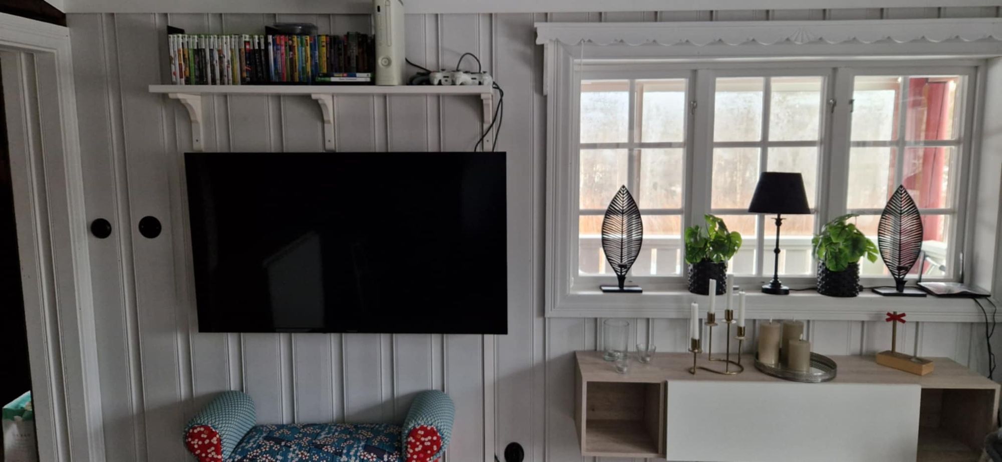 Modern stuga i Rörbäcksnäs – bild 7 av 11