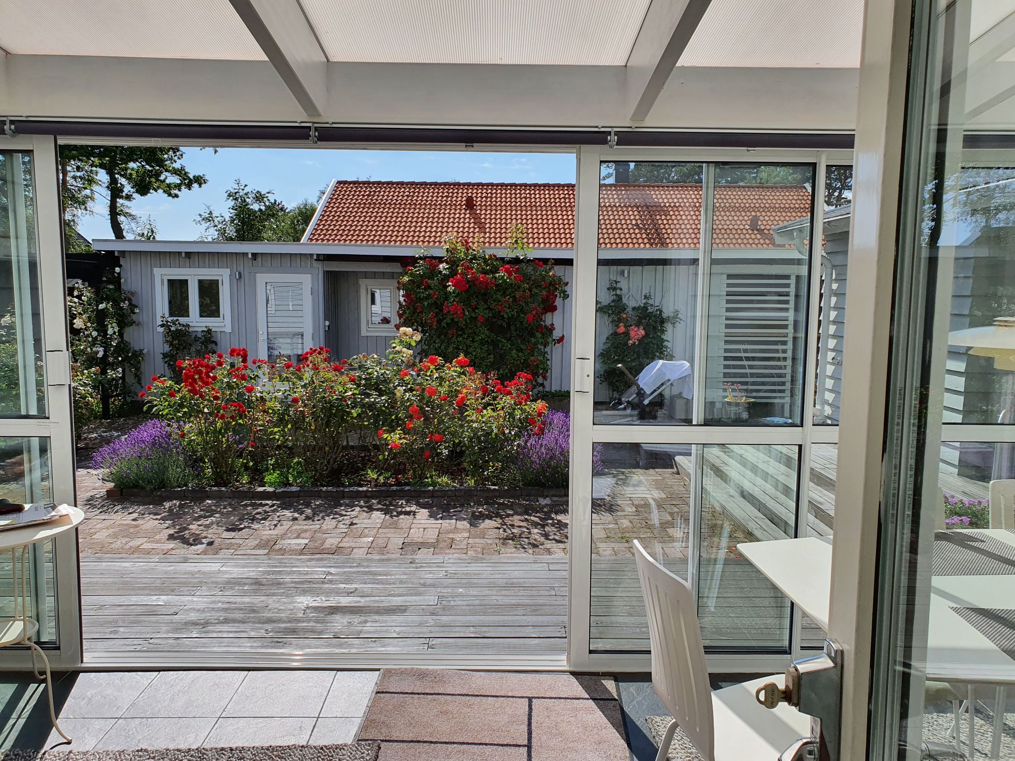 Modernt, strandnära hus vid Höganäs, Kullabygden – bild 3 av 18