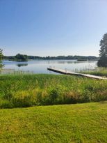 Charmigt gammalt torp/stuga med sjöutsikt