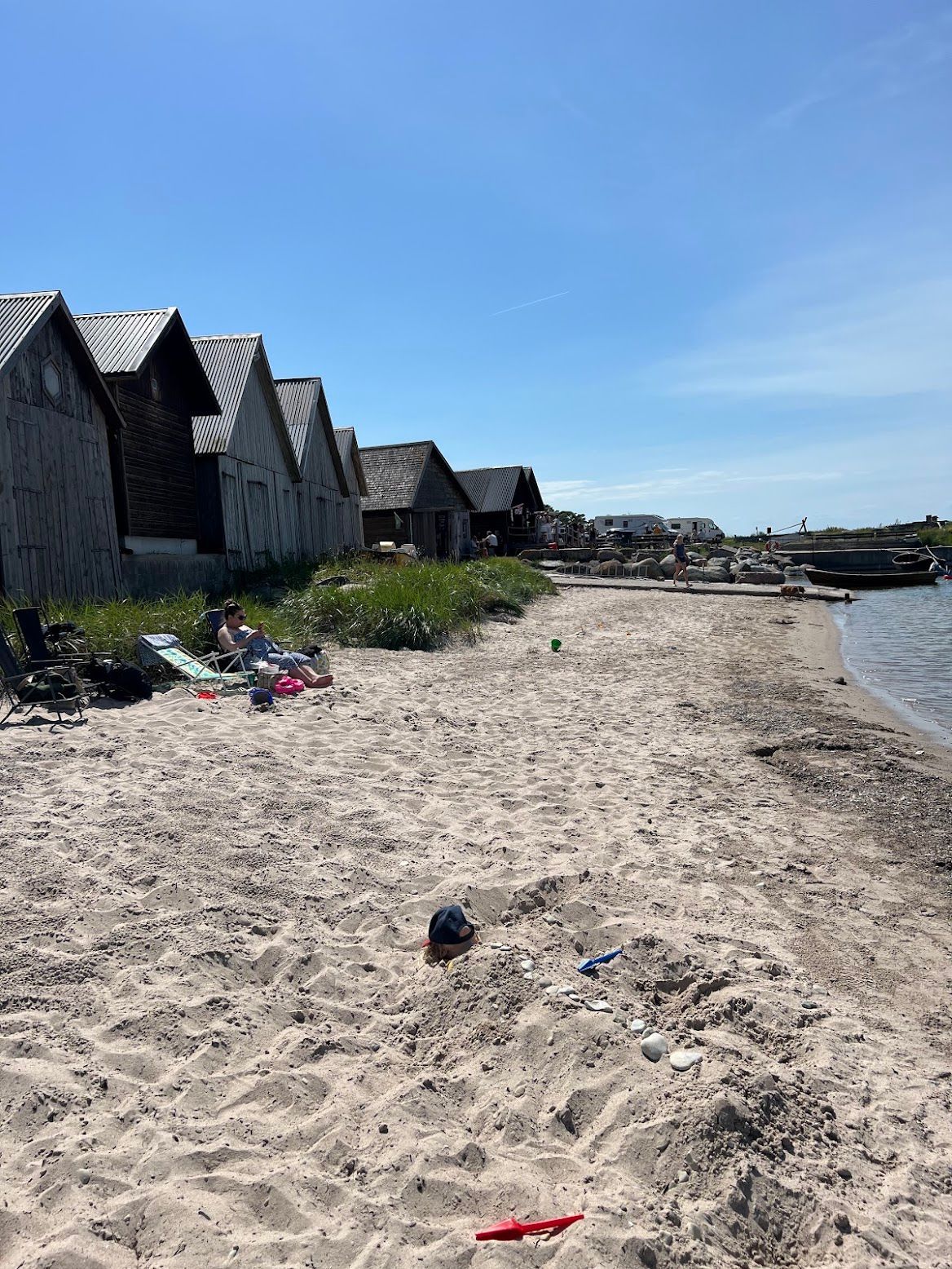 Familjevänligt hus i Fröjel, nära Ekstakusten. – bild 16 av 19