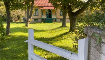 DRÖMSEMESTER - modernt sekelskifteshus på Fårö
