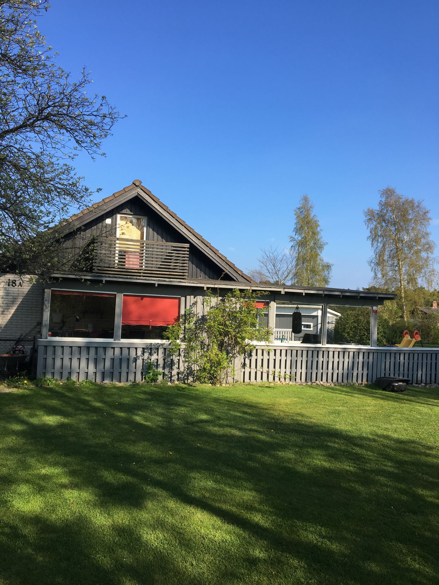 Åhus/Yngsjö - Underbar pool villa med stor tomt – bild 4 av 13