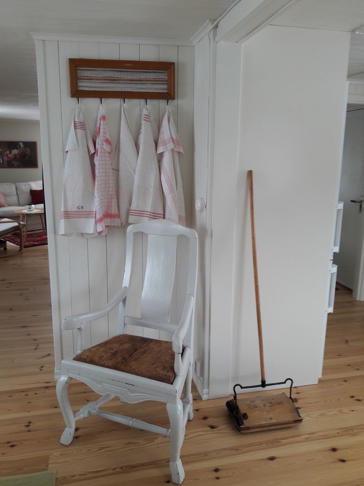 Charmiga MormorGretas stuga – bild 6 av 24