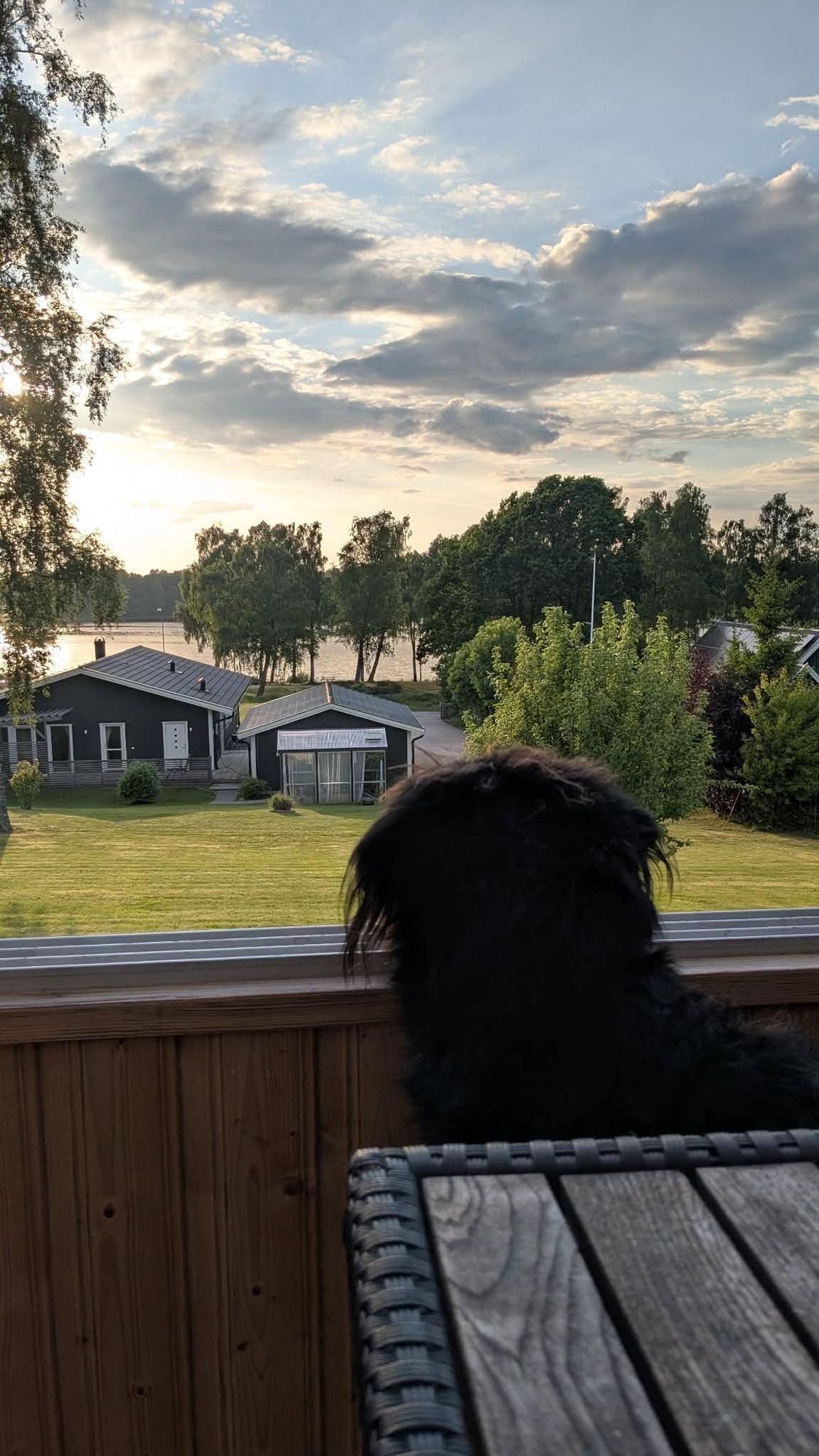 Fritidshus i Småland i byn Bolmen med Sjöutsikt – bild 2 av 17