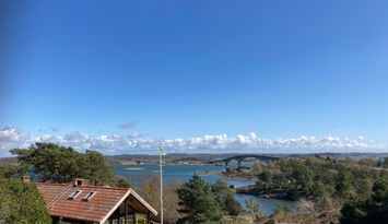 Stort hus nära havet på innersta Marstrandsön