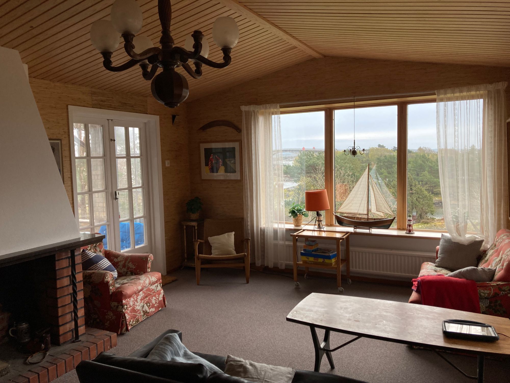 Stort hus nära havet på innersta Marstrandsön – bild 4 av 15