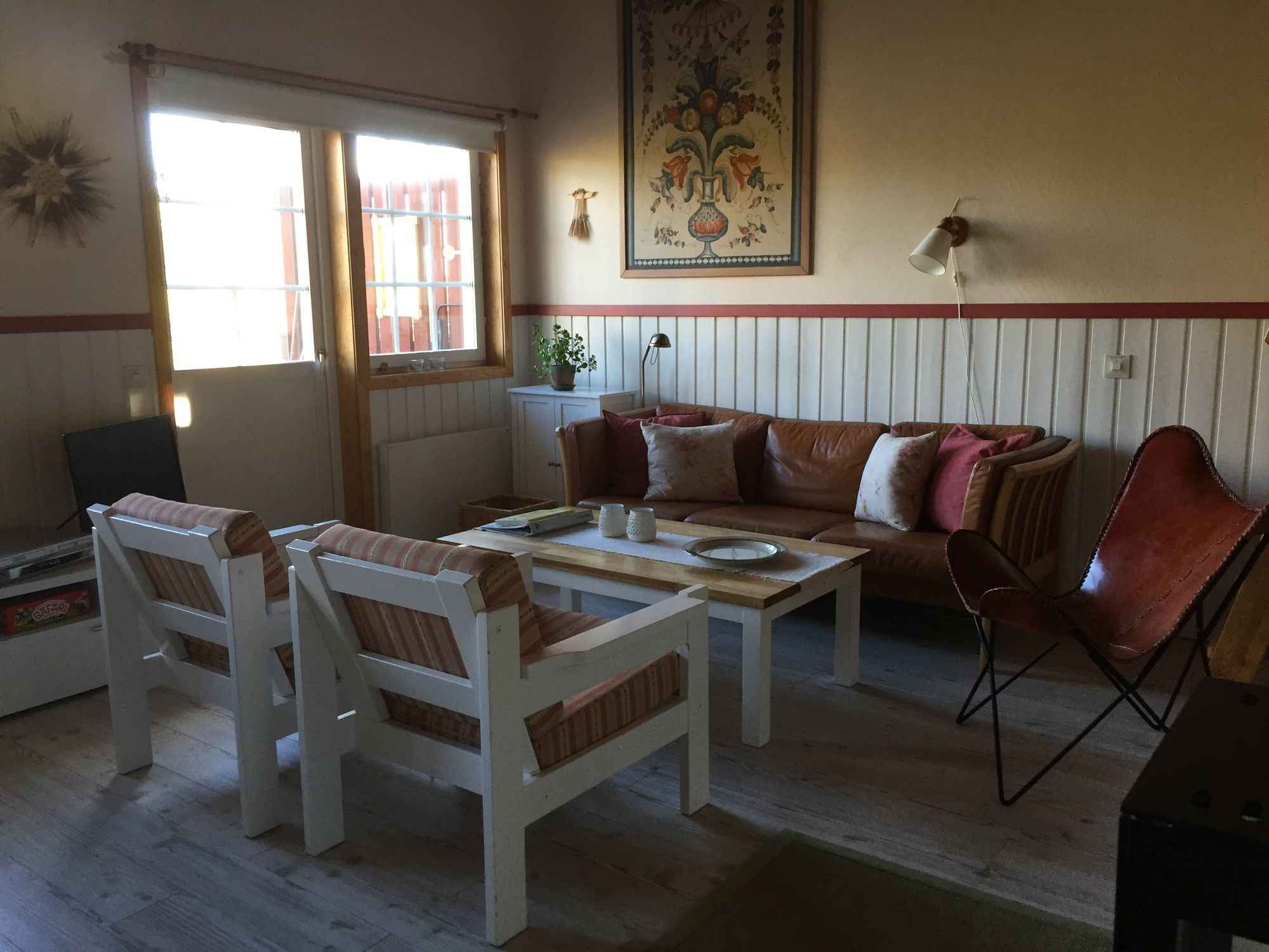 Fin 7 bäddars stuga vid Gesundaberget och Siljan – bild 13 av 14