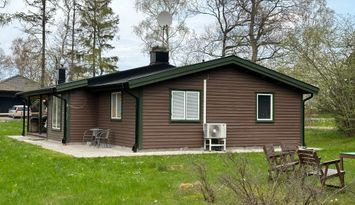 Nyrenoverad 2020 nära Ölandsbron och havet